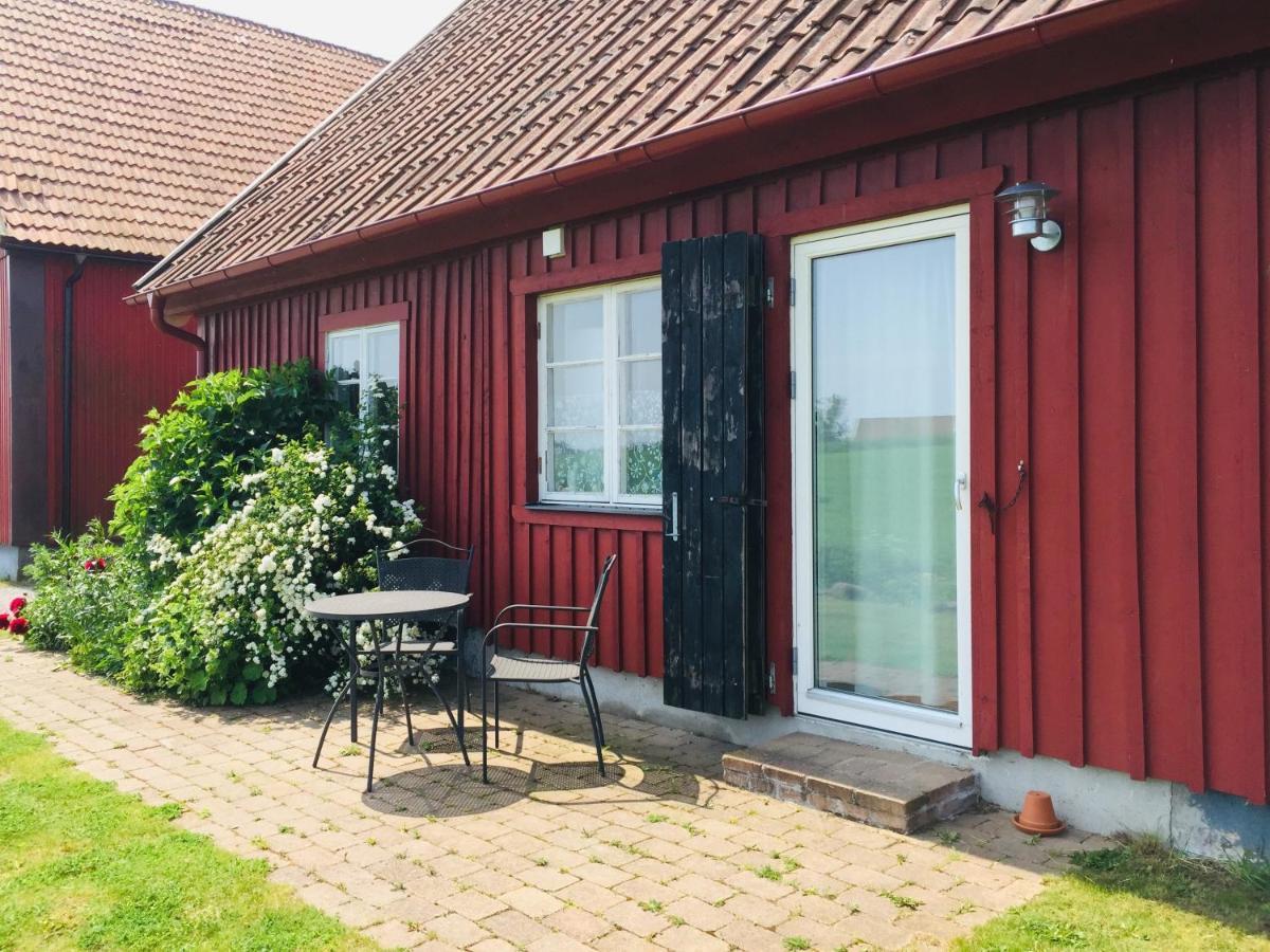Red Bird Farm Panzió Ystad Kültér fotó
